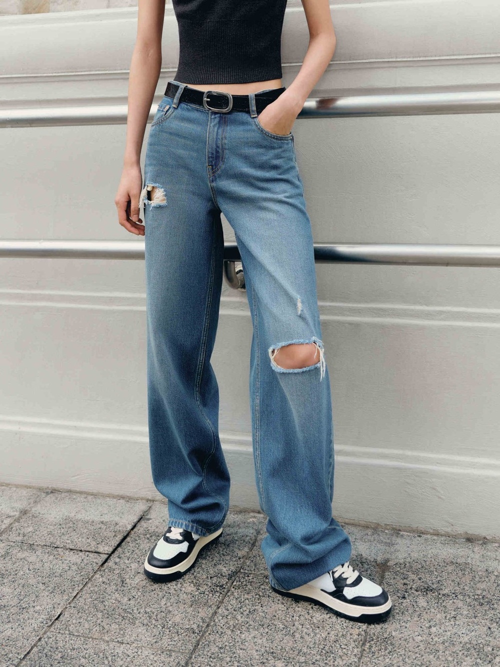 MO&Co. Ripped Straight Cotton Jeans